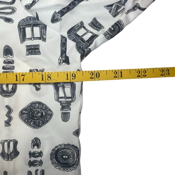 Southern Lady Womens White Gray Button Up Blouse Western Size 9/10 Ranch Tribal - Picture 8 of 10